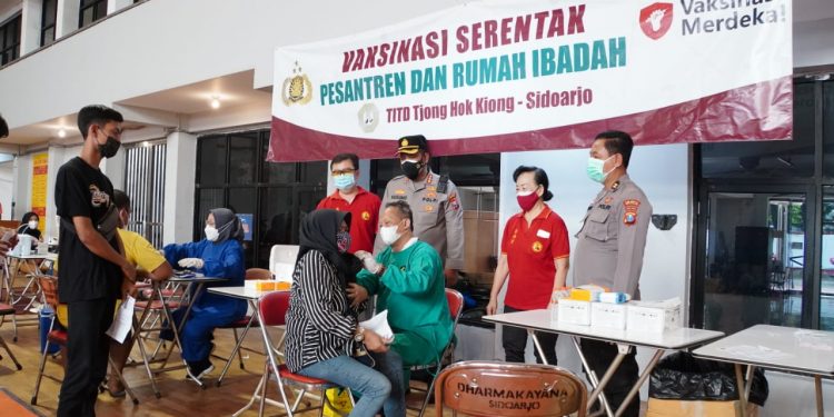 Polresta Sidoarjo Kembali Gelar Vaksinasi di Tempat Ibadah