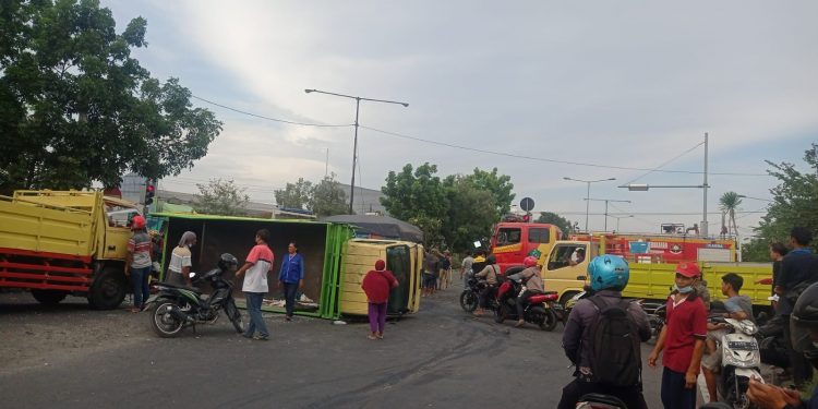 Kecelakaan Beruntun di Sidoarjo Melibatkan Mobil Pemadam Kebakaran