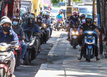 Banyaknya Pelanggar Trotoar di Sejumlah Kawasan Sidoarjo
