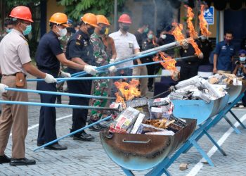 Bea Cukai Sidoarjo Musnahkan Barang Bukti Selundupan 