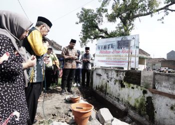 Bupati Gus Muhdlor Apresiasi Kekompakan Warga Gedangan Bangun Kembali Mushola yang Terdampak Proyek Frontage Road