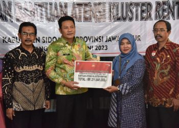 Wabup Sidoarjo Serahkan Bantuan ATENSI kepada 235 Orang Penderita HIV/AIDS
