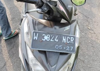 Nahas, Tabrak Sepeda dan Terjatuh, Pria Asal Wonoayu Terlindas Truk