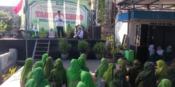 Mas Iin Numpang Kampanye di Acara Muslimat