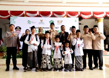 Peringati Harjasda ke-167, Pemkab Sidoarjo Gelar Khitan Massal untuk 165 Anak