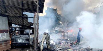 Korsleting Listrik Picu Kebakaran Rosokan di Masangan Kulon, Tiga Mobil Damkar Dikerahkan