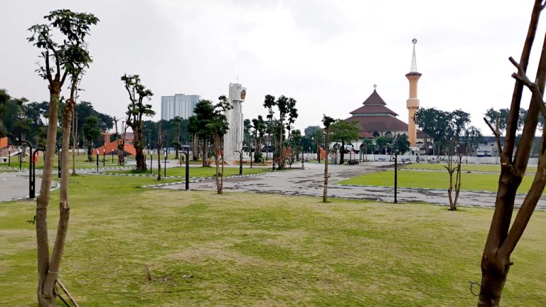 Alun-Alun Sidoarjo Wajah Baru