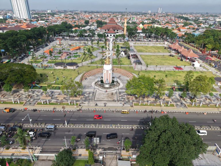 Wajah Baru Alun-alun Sidoarjo dari Udara.
